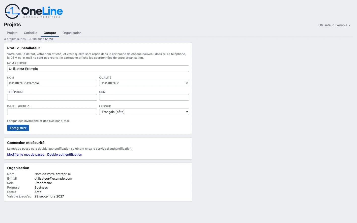 L’onglet Compte avec le profil d’installateur (nom affiché, nom, qualité, téléphone, GSM, e-mail et langue), les liens pour le mot de passe et la double authentification et un aperçu de l’organisation avec rôle, formule, statut et validité.