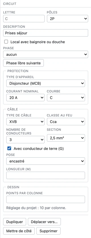 Le panneau des propriétés d’un circuit : lettre, pôles, description, local avec baignoire ou douche, phase avec le bouton Phase libre suivante, les groupes Protection (type d’appareil, courant nominal, courbe), Câble (type de câble, classe au feu, nombre de conducteurs, section, conducteur de terre, pose, longueur) et Dessin, et les boutons Dupliquer, Déplacer vers…, Mettre de côté et Supprimer.